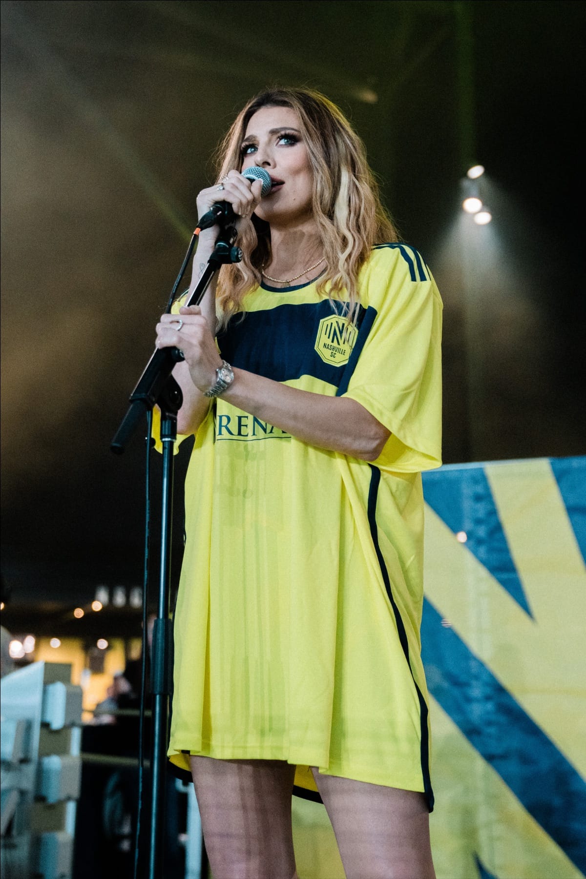 Twinnie First Brit to Sing Anthem at Nashville SC’s Geodis Park