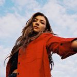 “The UK Is The Land of Second Verses”: Tenille Townes Opens Up Ahead of Her Intimate Autumn Tour
